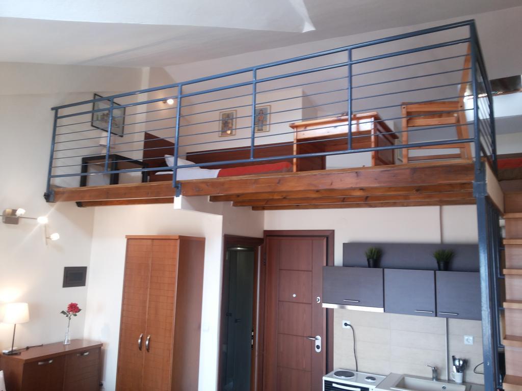 Kripis Studio Thessalonique Chambre photo