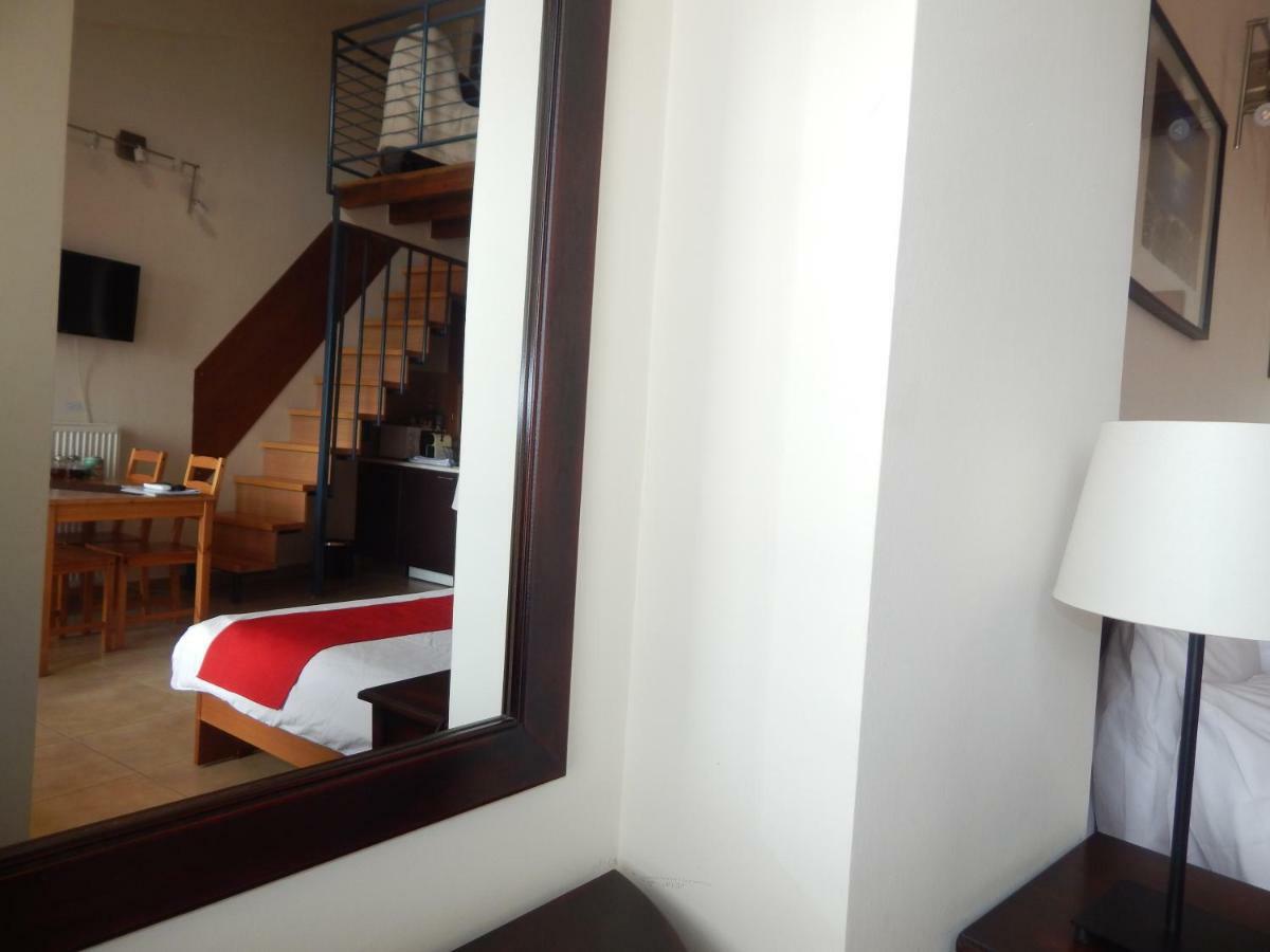 Kripis Studio Thessalonique Extérieur photo